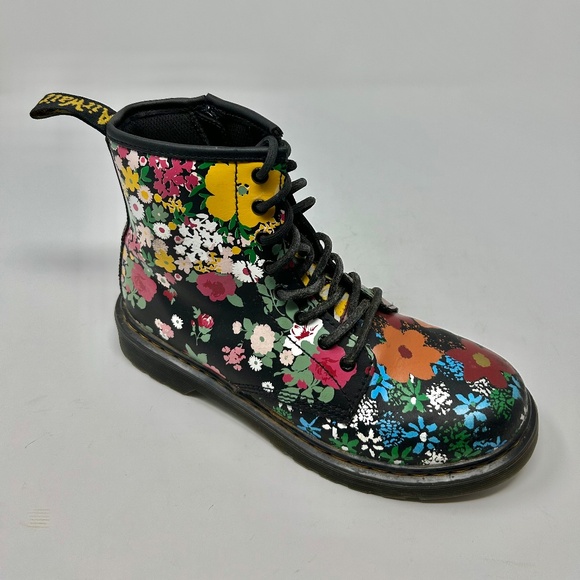 Dr. Martens AirWair Black Floral Boots Women Size 5 Festival Boho Iconic - Picture 2 of 7